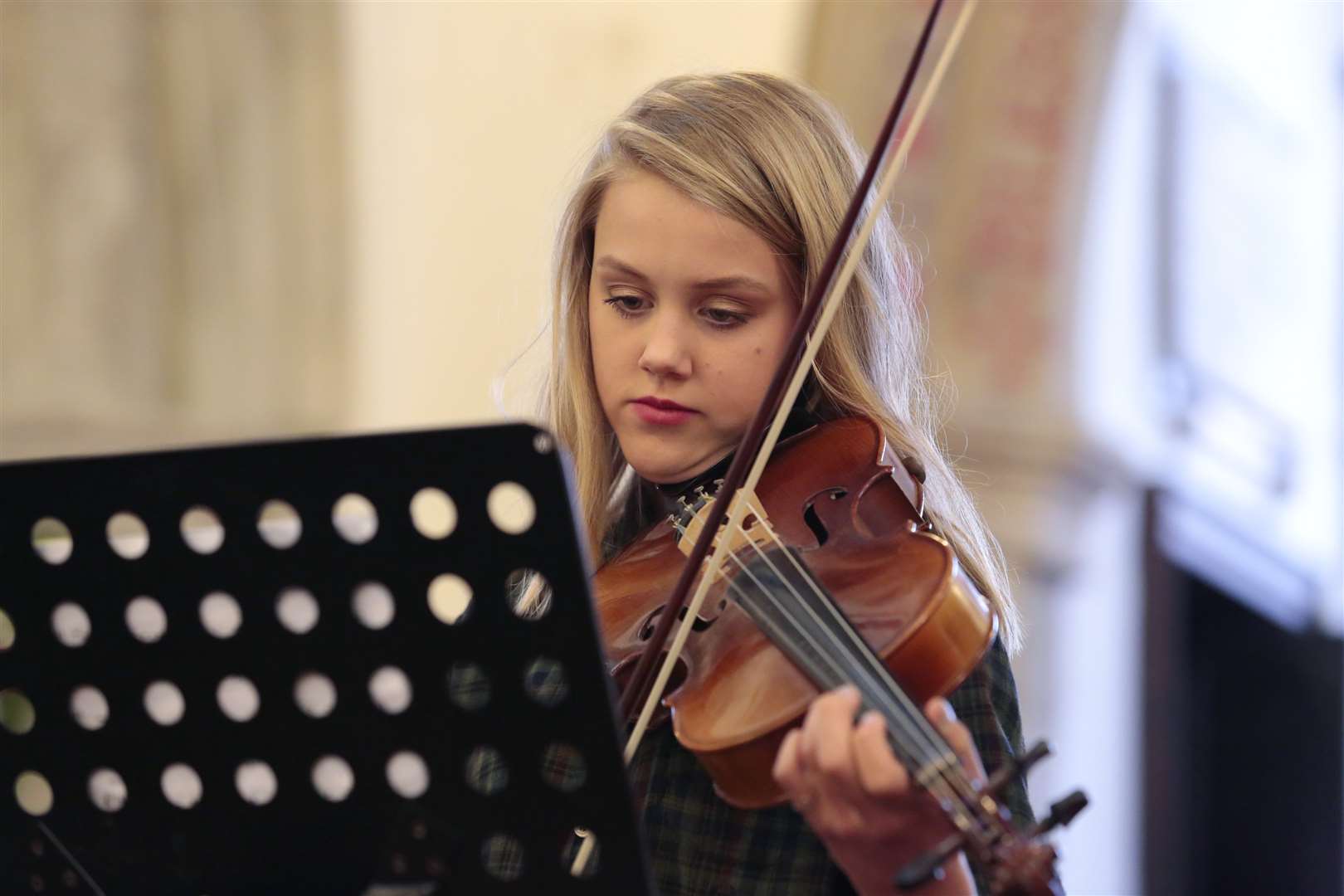 Lucy Dowd plays Kalliwoda's Nocturne No3 on her viola