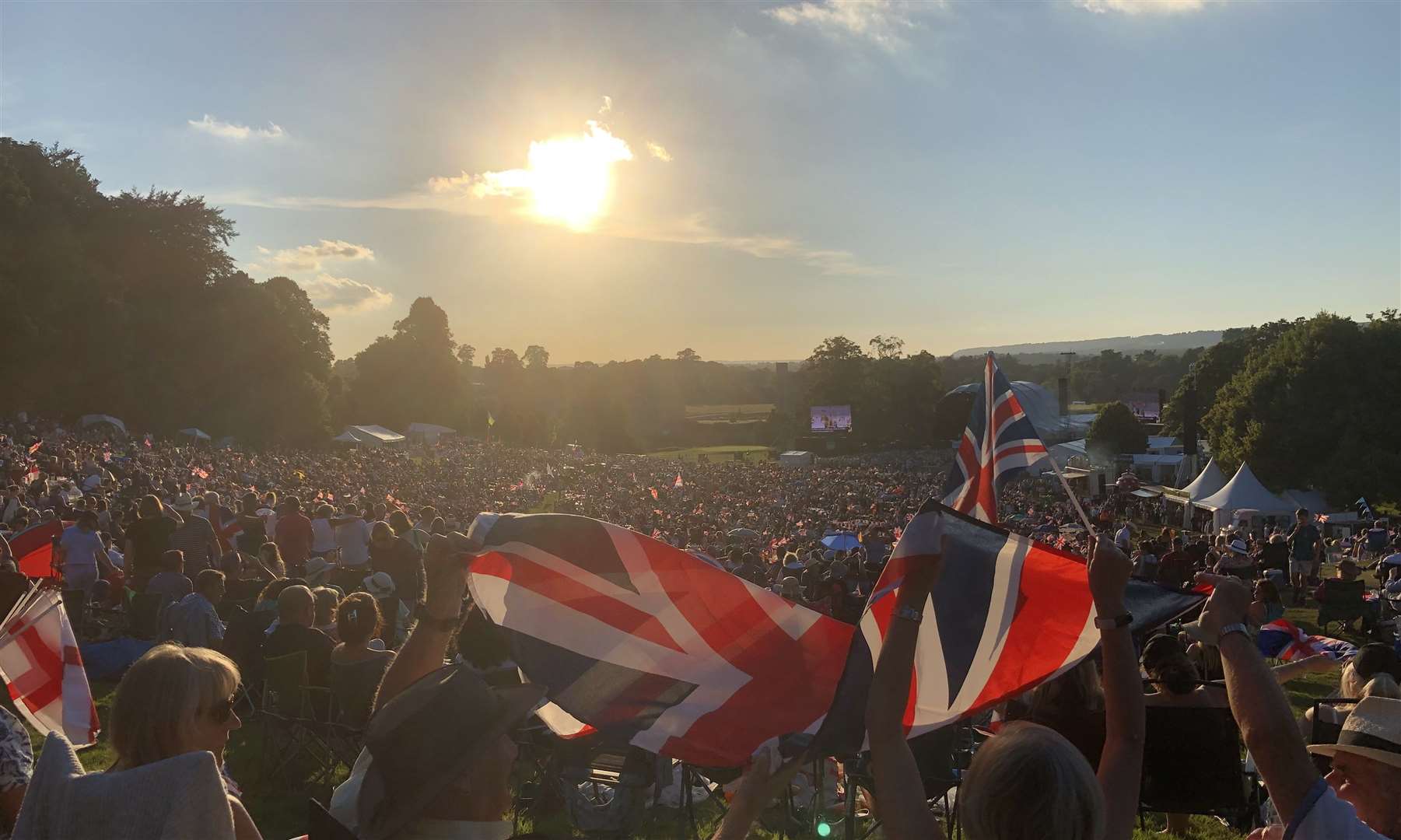 Most of the audience were sporting floppy hats and sunglasses at the Leeds Castle Concert last night