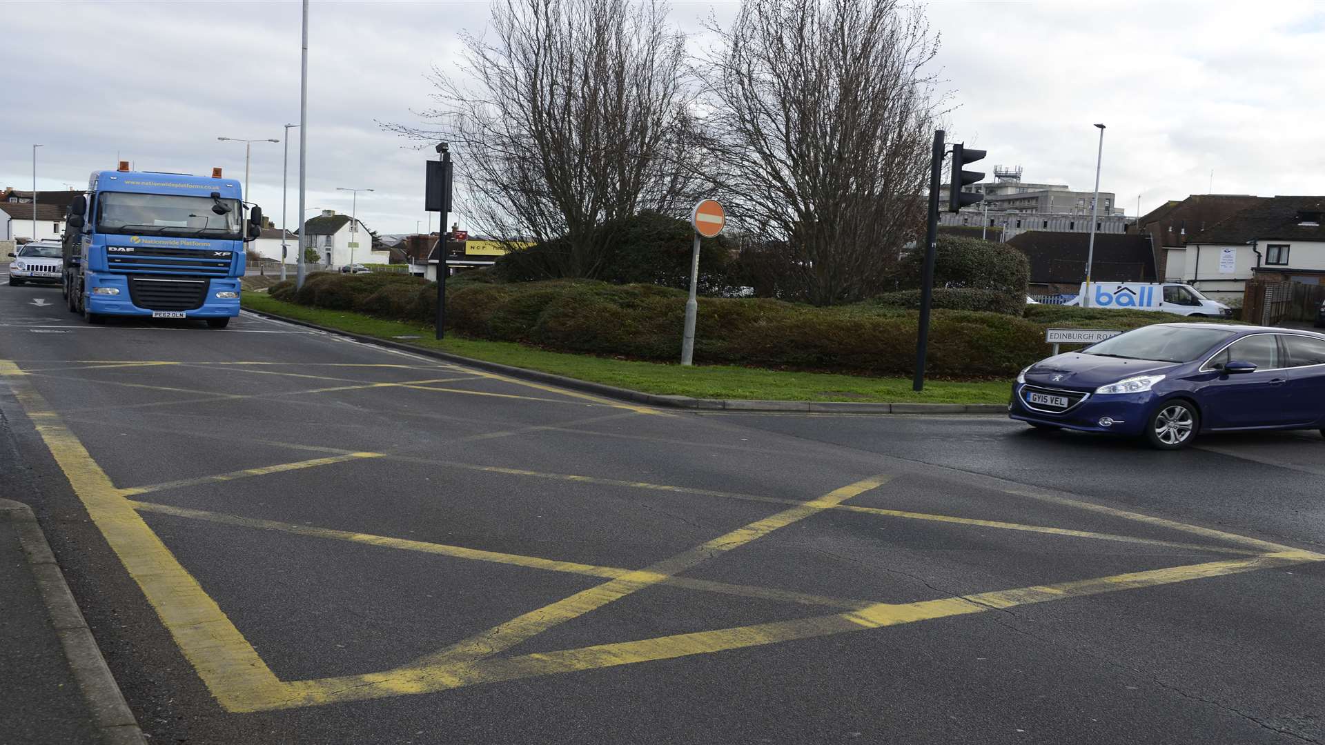 Somerset Road and Edinburgh Road box junction