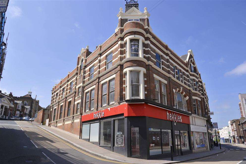 The building on the corner of High Street and Manor Road could become a hotel