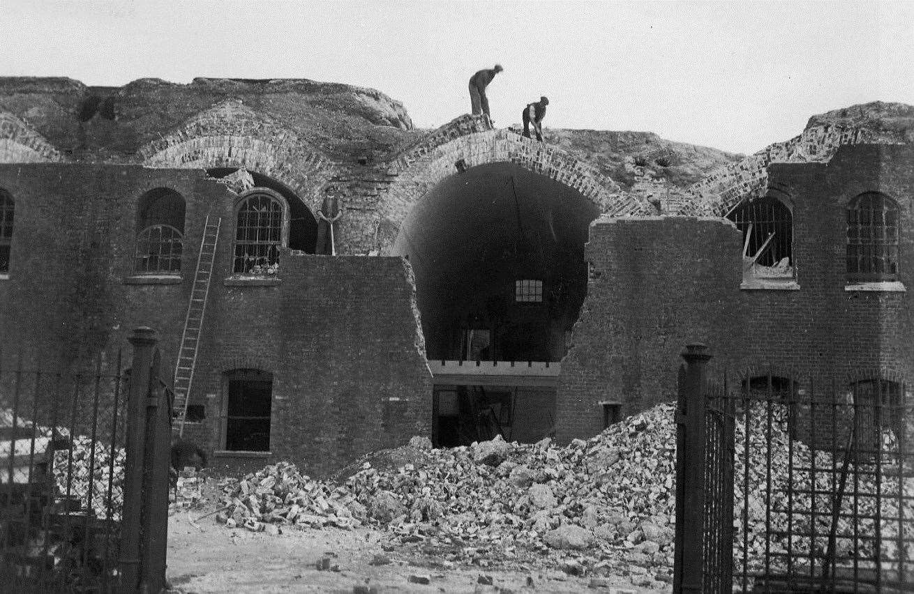 Fort Pitt Hospital was demolished in part to make way for the Girls Grammar School Photo: Medway Archives and Local Studies Centre / April Lambourne