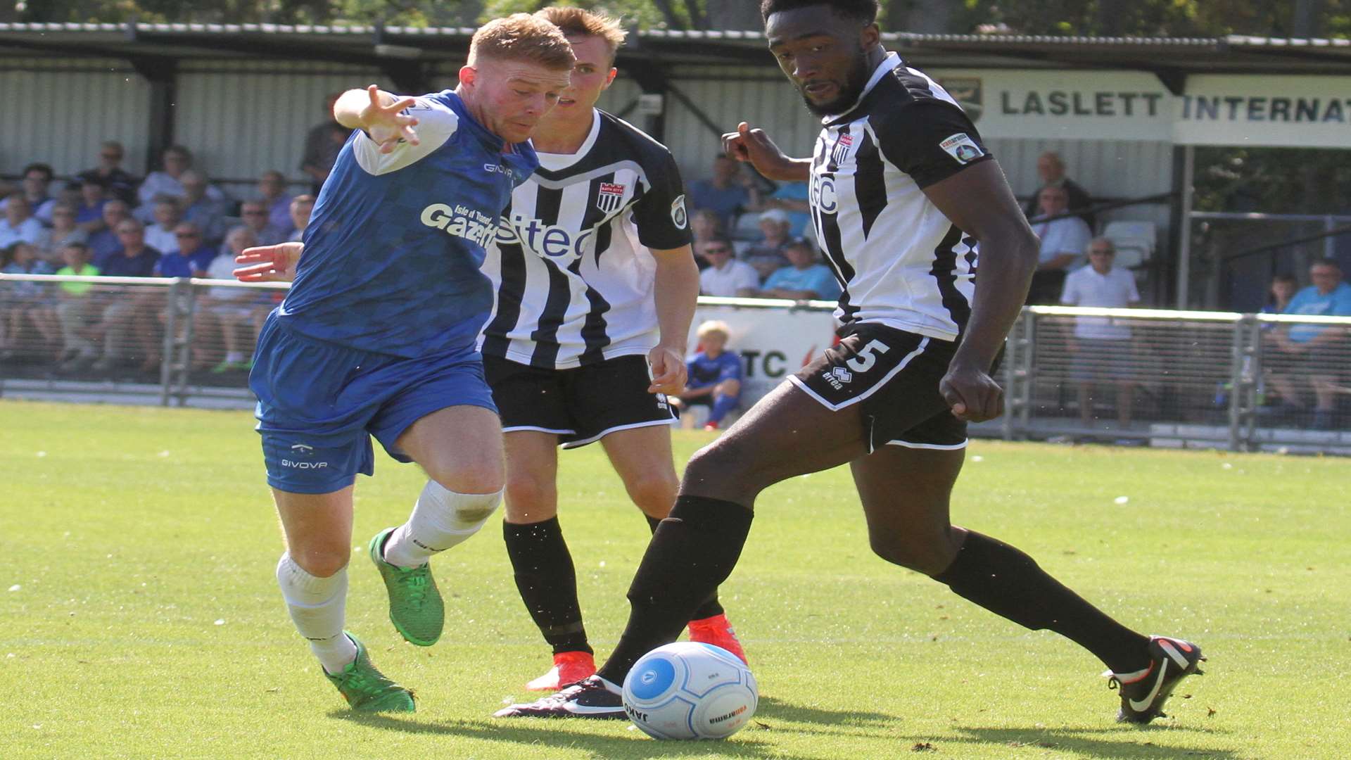 Margate matchwinner Alex Osborn takes on the Bath defence at Hartsdown Park on Saturday. Picture: Don Walker