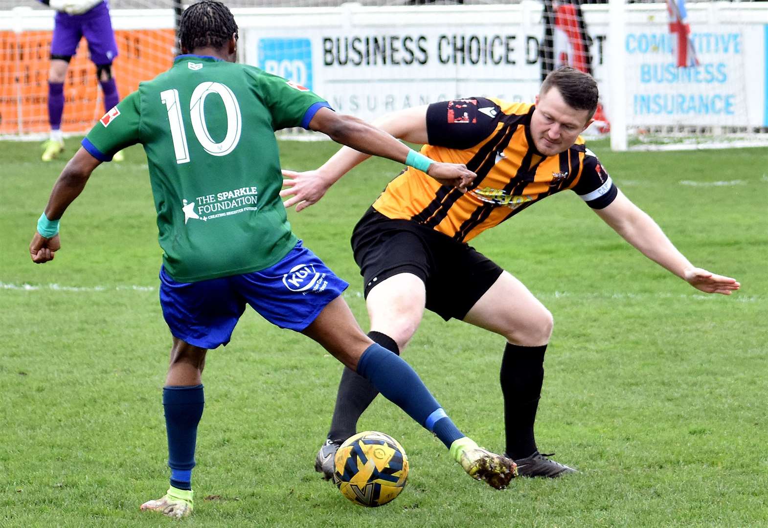 Invicta skipper Callum Davies puts a foot in. Picture: Randolph File