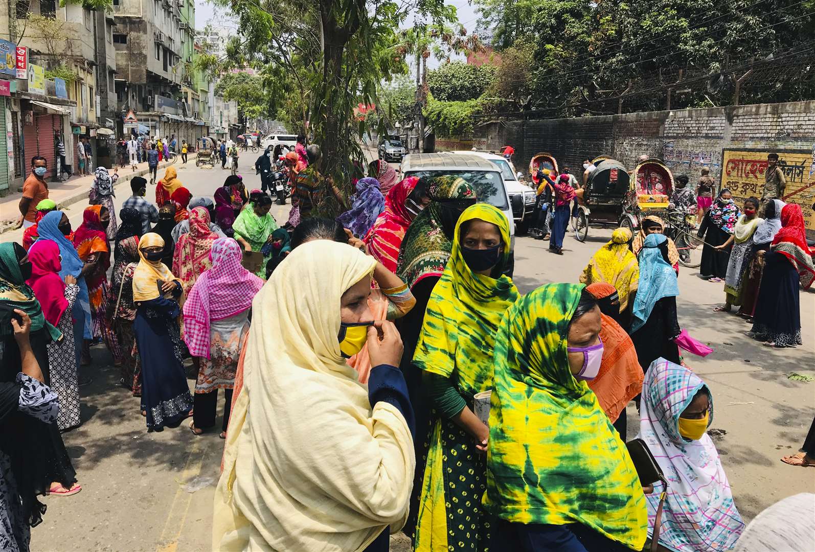 Bangladeshi garment workers (Al-emrun Garjon/AP)