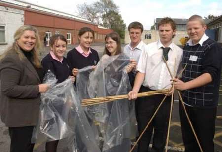 The students preparing to build a shelter. Picture: JIM RANTELL