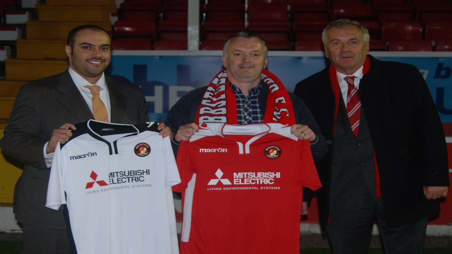 Ebbsfleet United chairman Dr Abdulla Al-Humaidi, Mitsubishi Electric's Steve Fleming and Fleet vice-chairman Peter Varney