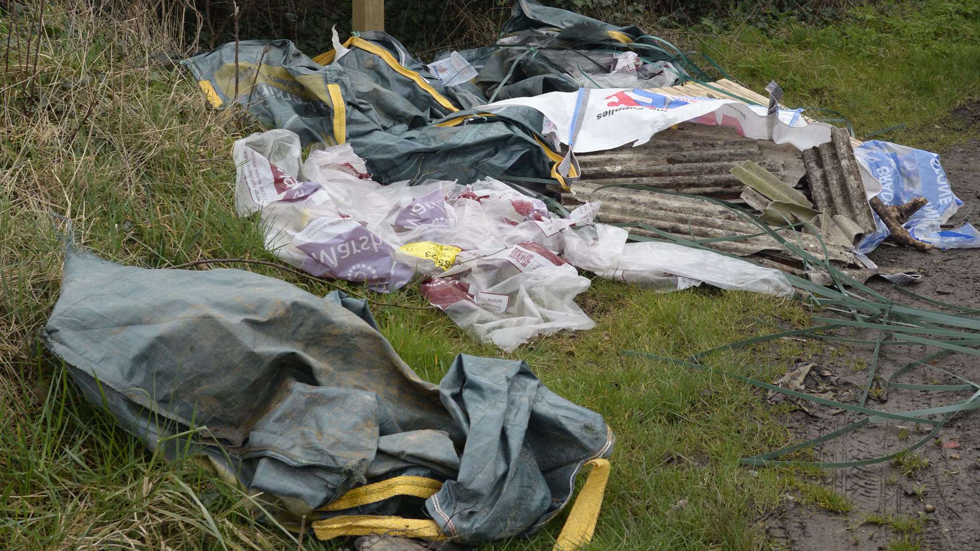 The scene on the Molehill Road, near Chestfield