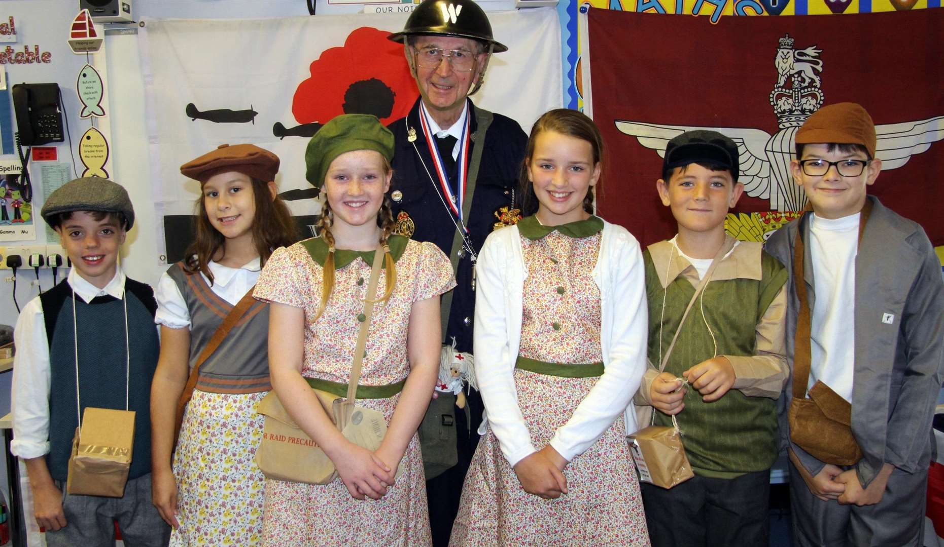 Pupils in costume (4863125)