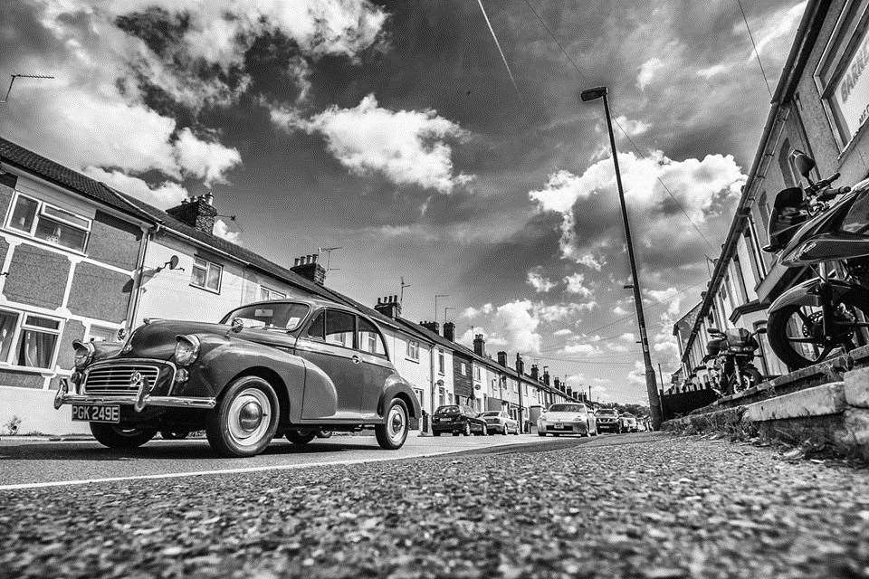 Mick How street photography, taken in Luton Road and Chatham High Street