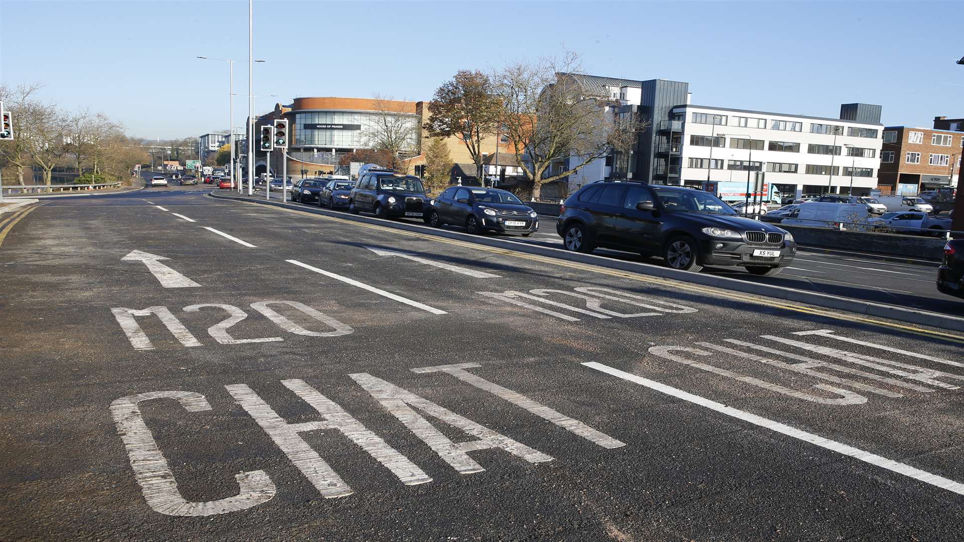 Road markings on the new stretch of the northbound A229 Fairmeadow.