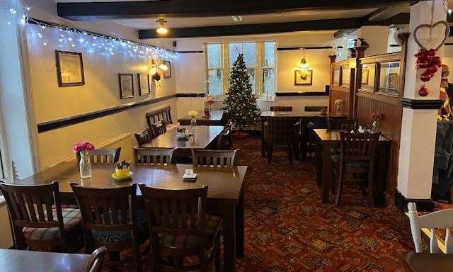 There is still a good sized, well-presented area for dining, but the Valiant Sailor has prioritised the bar for regulars just in for a pint or two