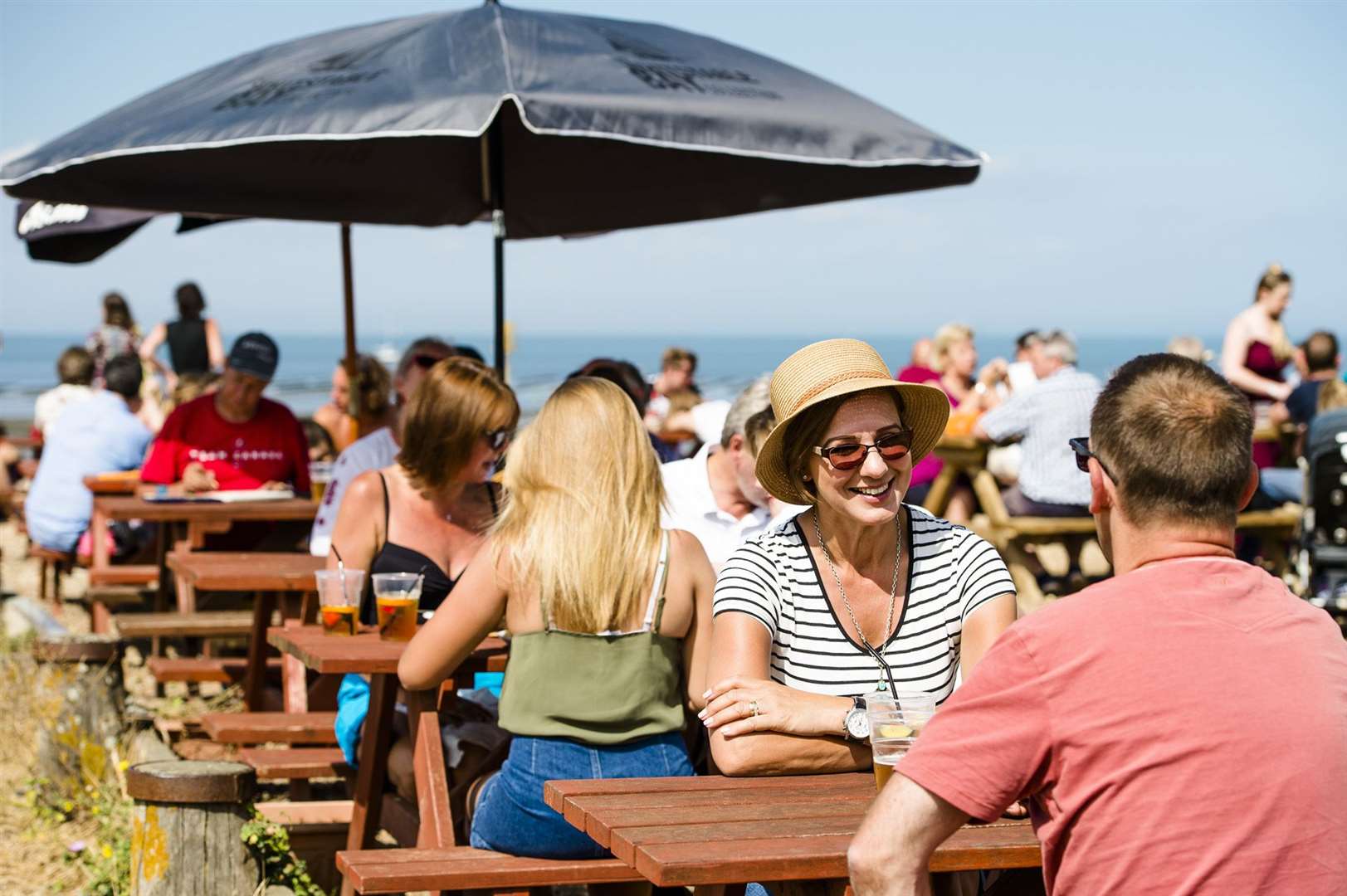 It doesn't get much better than chilled drinks on the Kent coast