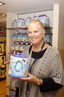 Queen of Clean Kim Woodburn launches Ecoegg at Lakeland in Tunbridge Wells