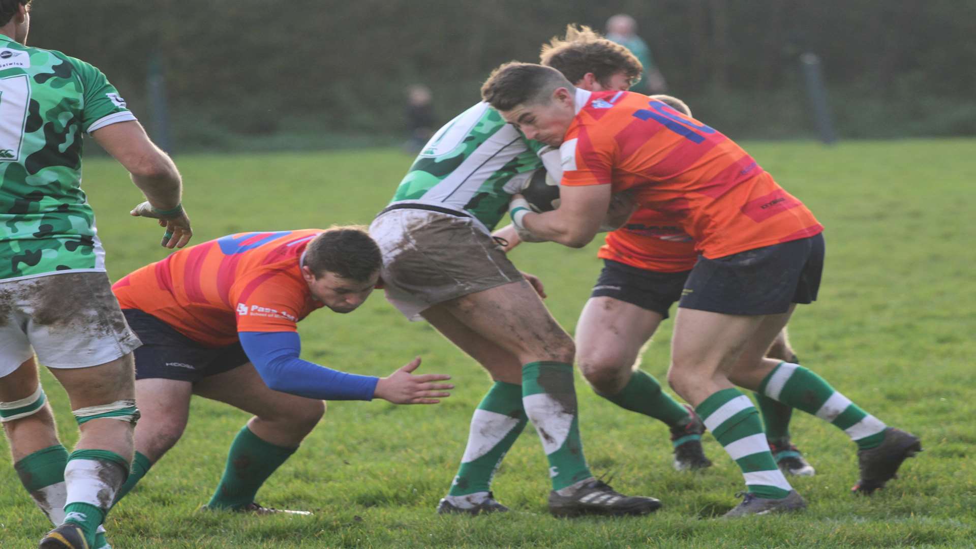 James Mead (left) in action for Folkestone against Horsham last season Picture: Rebecca Clarke