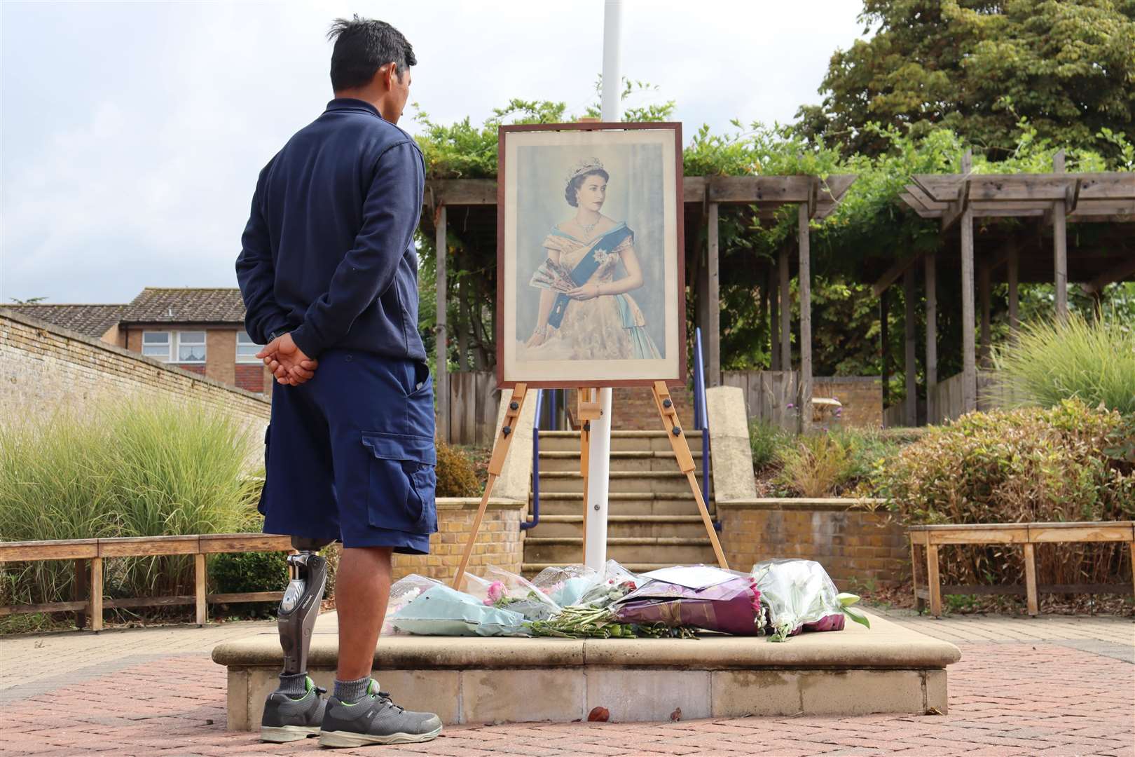 Former Gurkha rifleman Tirtha Thapa paying respects to the Queen at Royal British Legion Industries in Aylesford, Kent