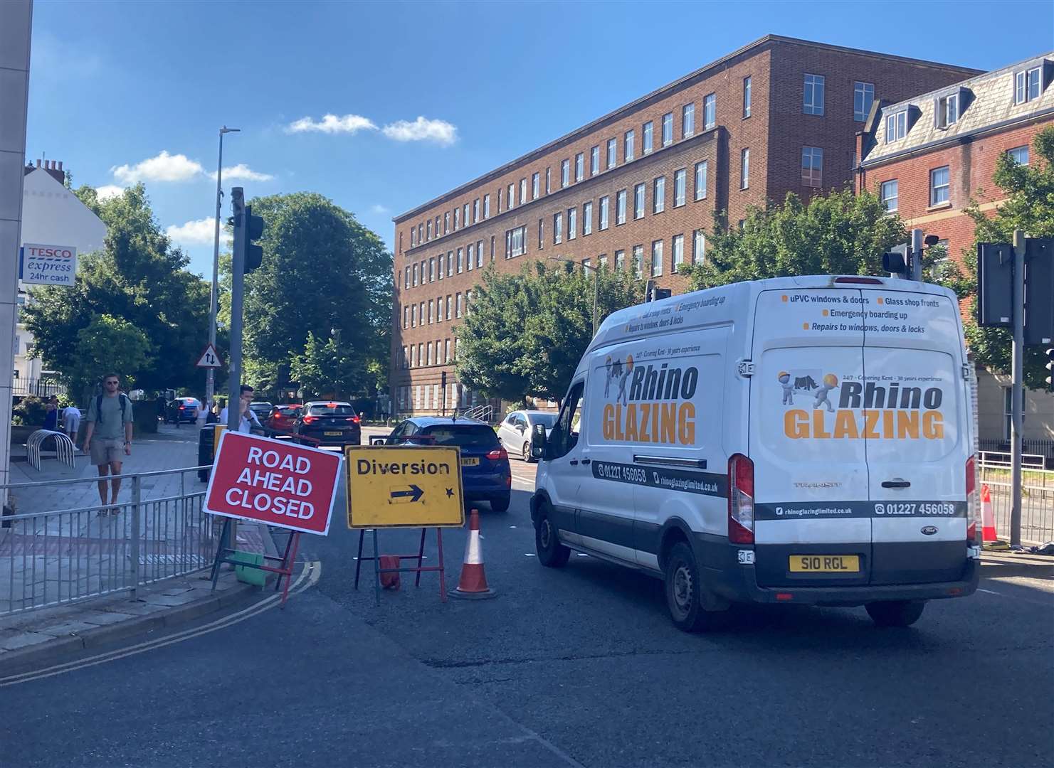 Diversion signs on New Dover Road, Canterbury sparked traffic chaos, despite the route being open