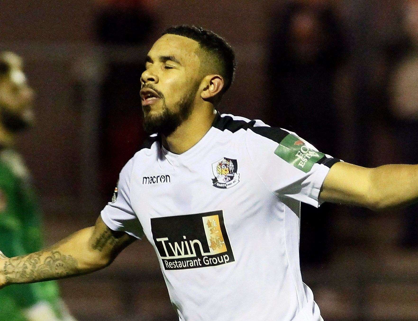 Dartford striker Phil Roberts Picture: Sean Aidan