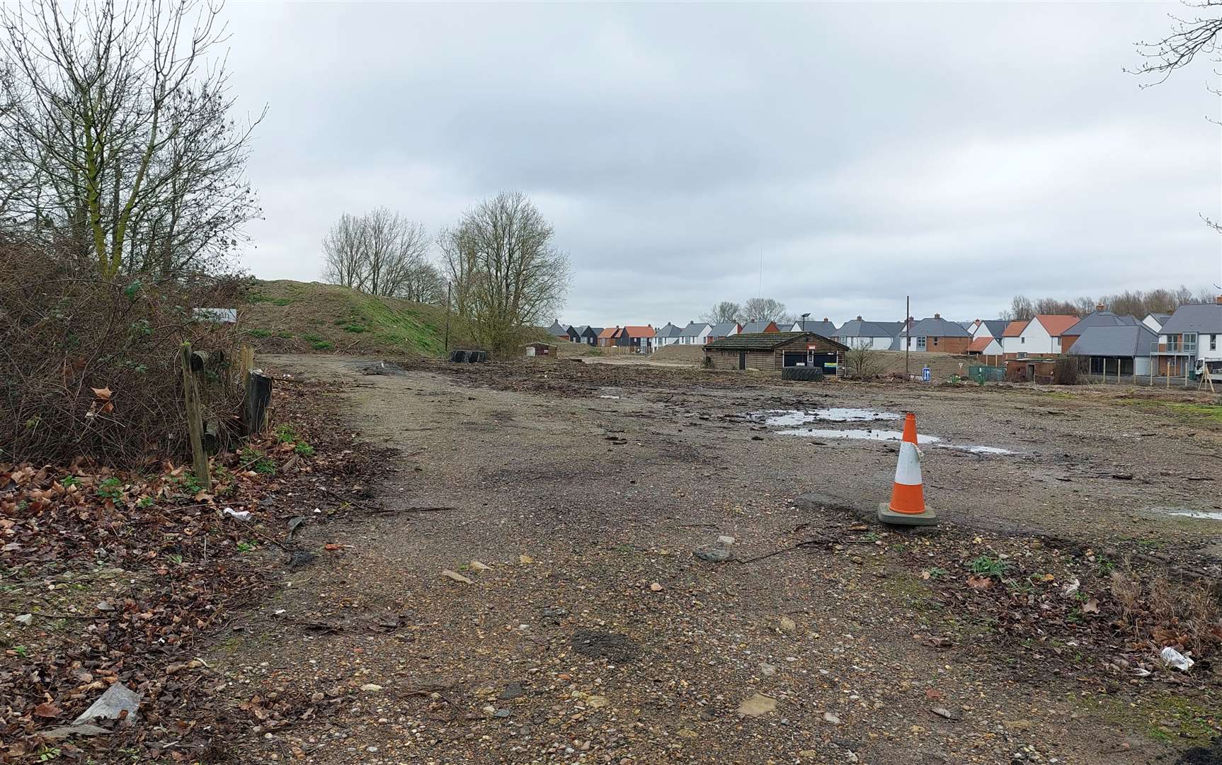 The land to be built on is next to A2070 Willesborough Road and railway line