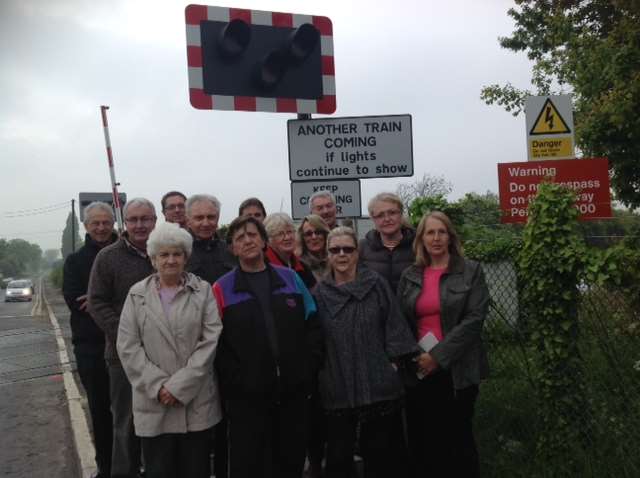 MP Laura Sandys with upset residents on Ash Road