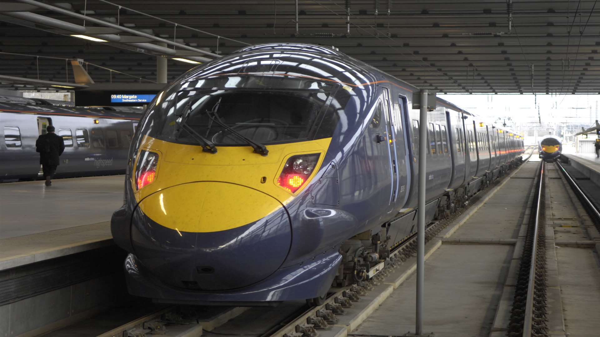 High Speed trains are delayed