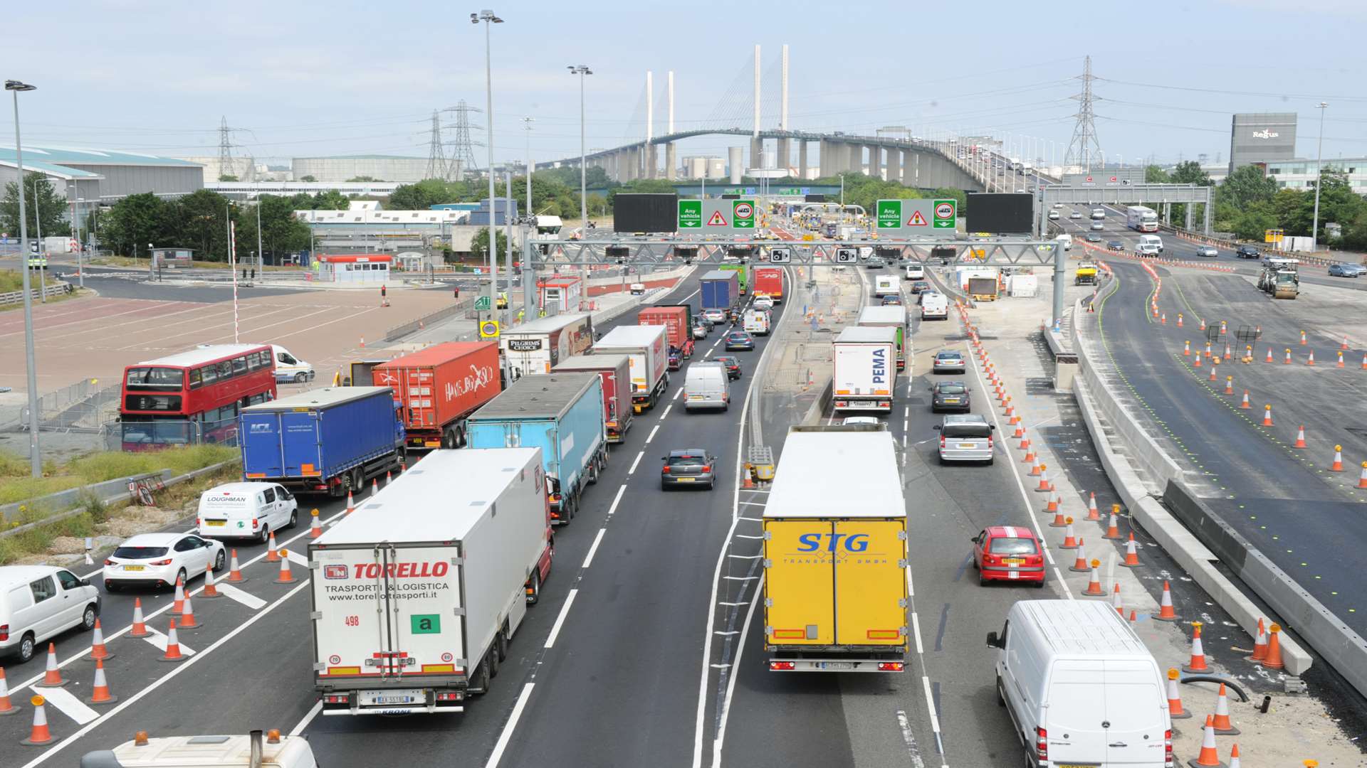 Traffic at the Dartford Crossing