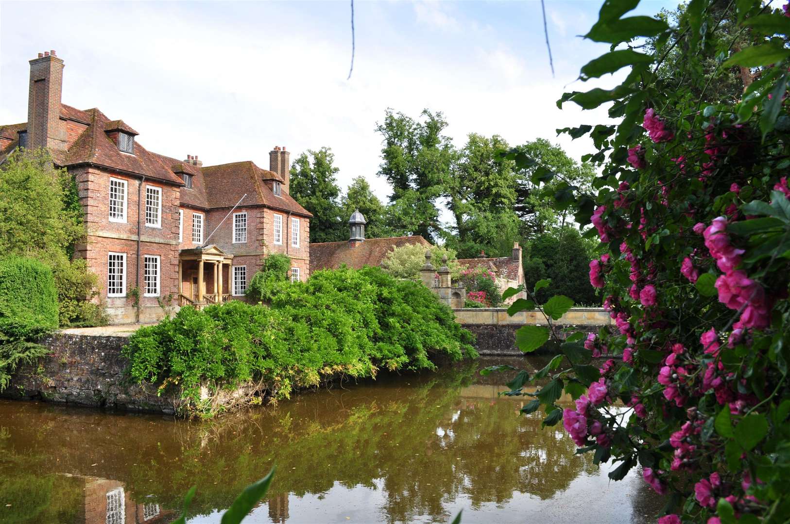 Groombridge Place continues to operate despite upheaval behind the scenes