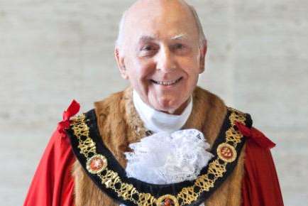 Mayor of Tunbridge Wells Cllr Julian Stanyer featured on BBC Radio 1