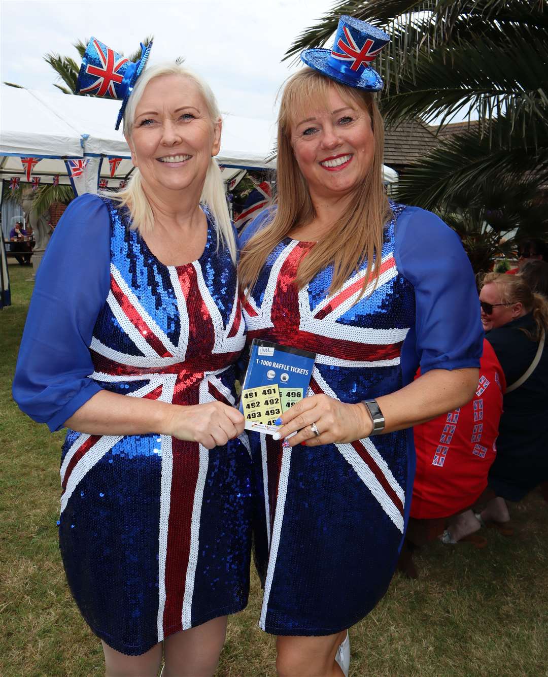 Dawn Brown, left, and Rachel King selling raffle tickets at Minster-on-Sea Rotary Club's Platinum Jubilee volunteer awards