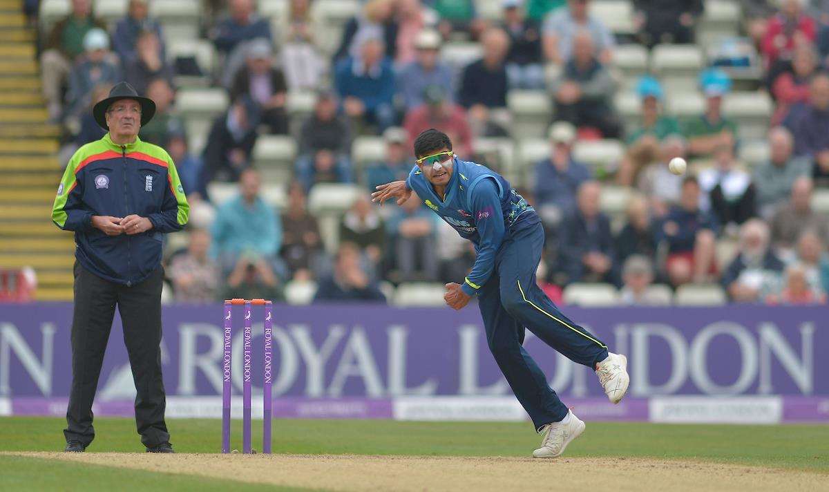 Kent’s Imran Qayyum during their Royal London Cup Semi Final at Worcester. Picture: Ady Kerry.