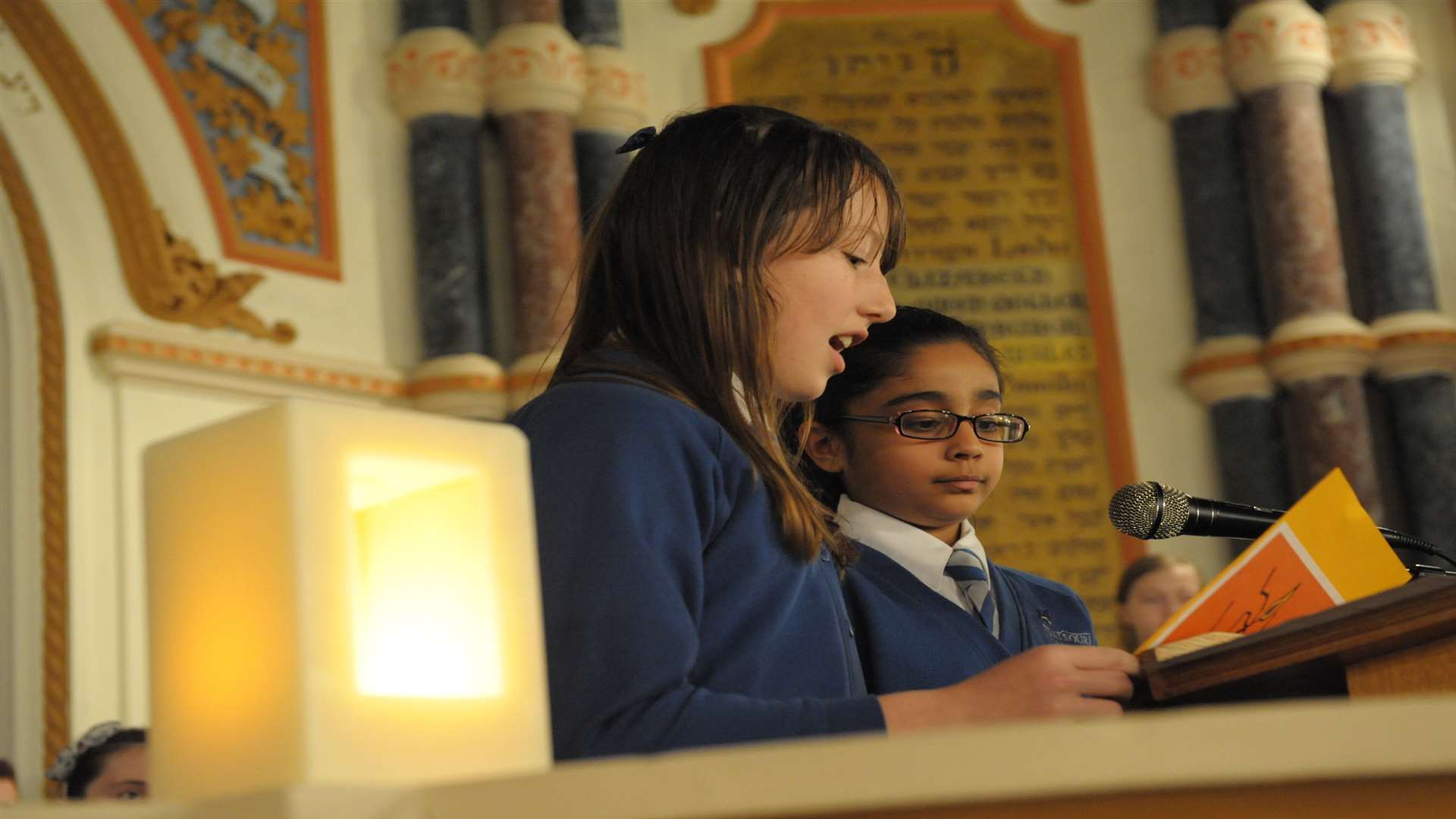 Chatham memorial Synagogue, High Street, Chatham. Holocaust memorial commemoration. Pupils from: Thomas Aveling.