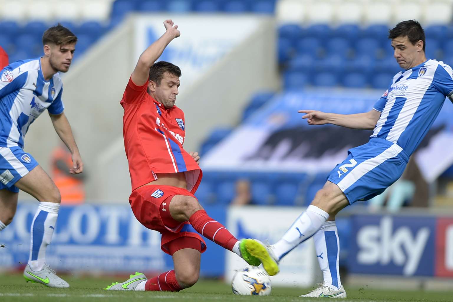 Doug Loft on the stretch for Gills on Saturday Picture: Barry Goodwin