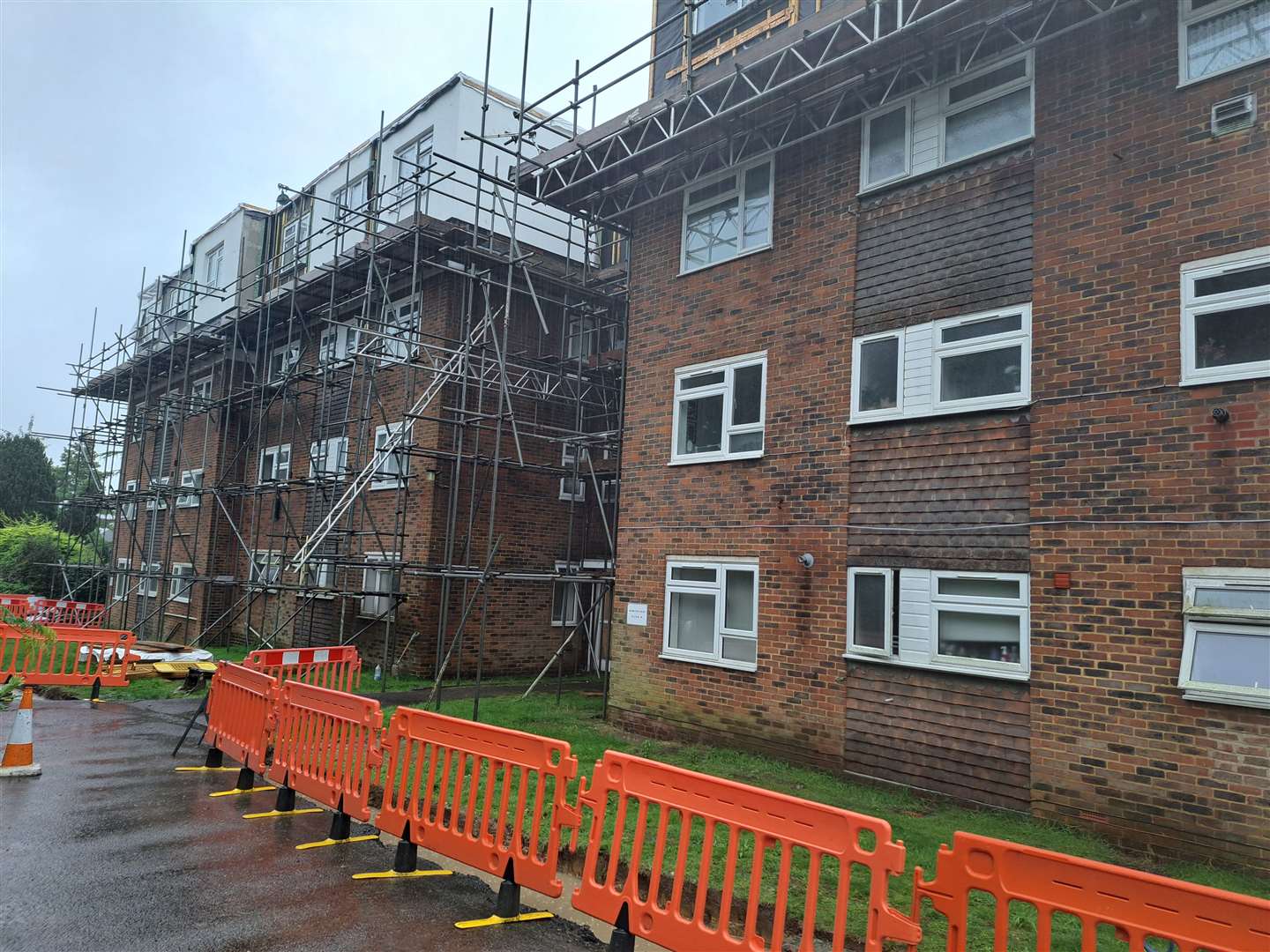 Work is scheduled to last several weeks to add the modular homes at Hamilton Court, Tunbridge Wells