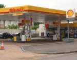 Shell forecourts may run dry as tanker drivers start four-day strike