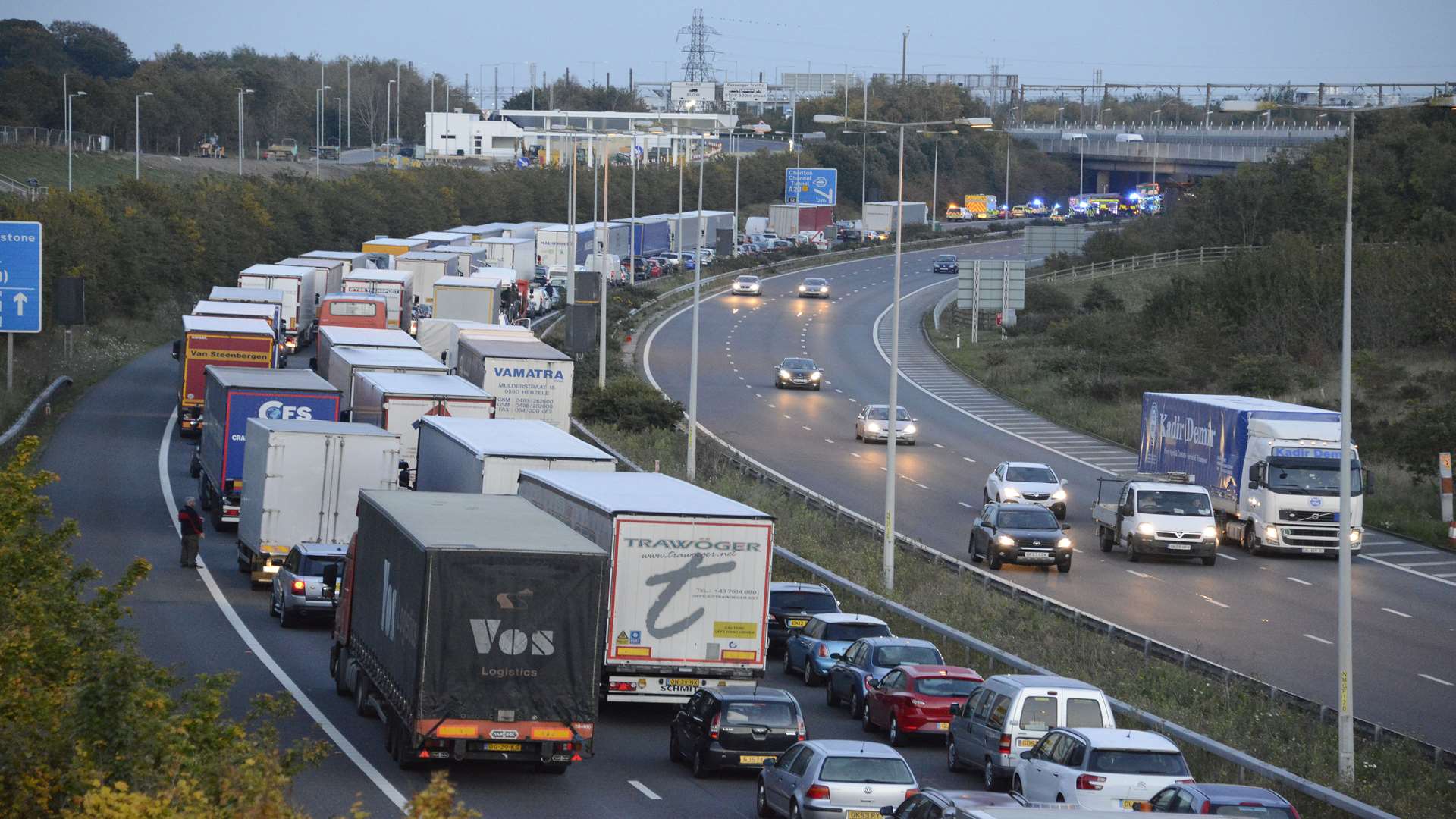 There a major queues after the serious accident. Picture: Paul Amos.