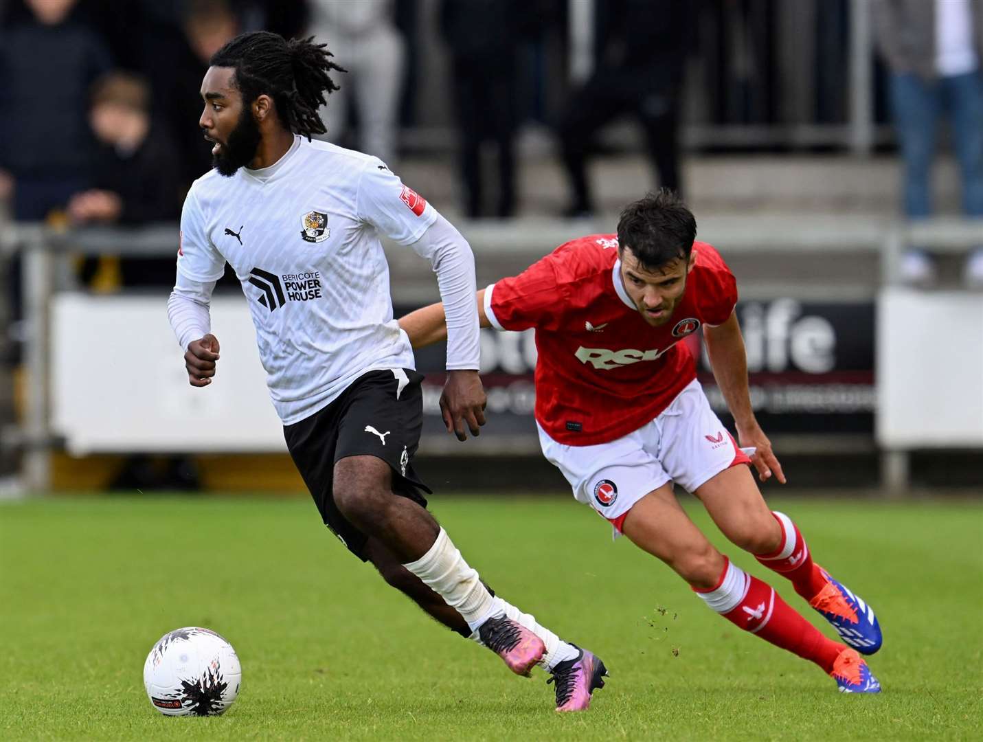 Dartford new boy Dwight Pascal assesses his options against the Addicks. Picture: Keith Gillard