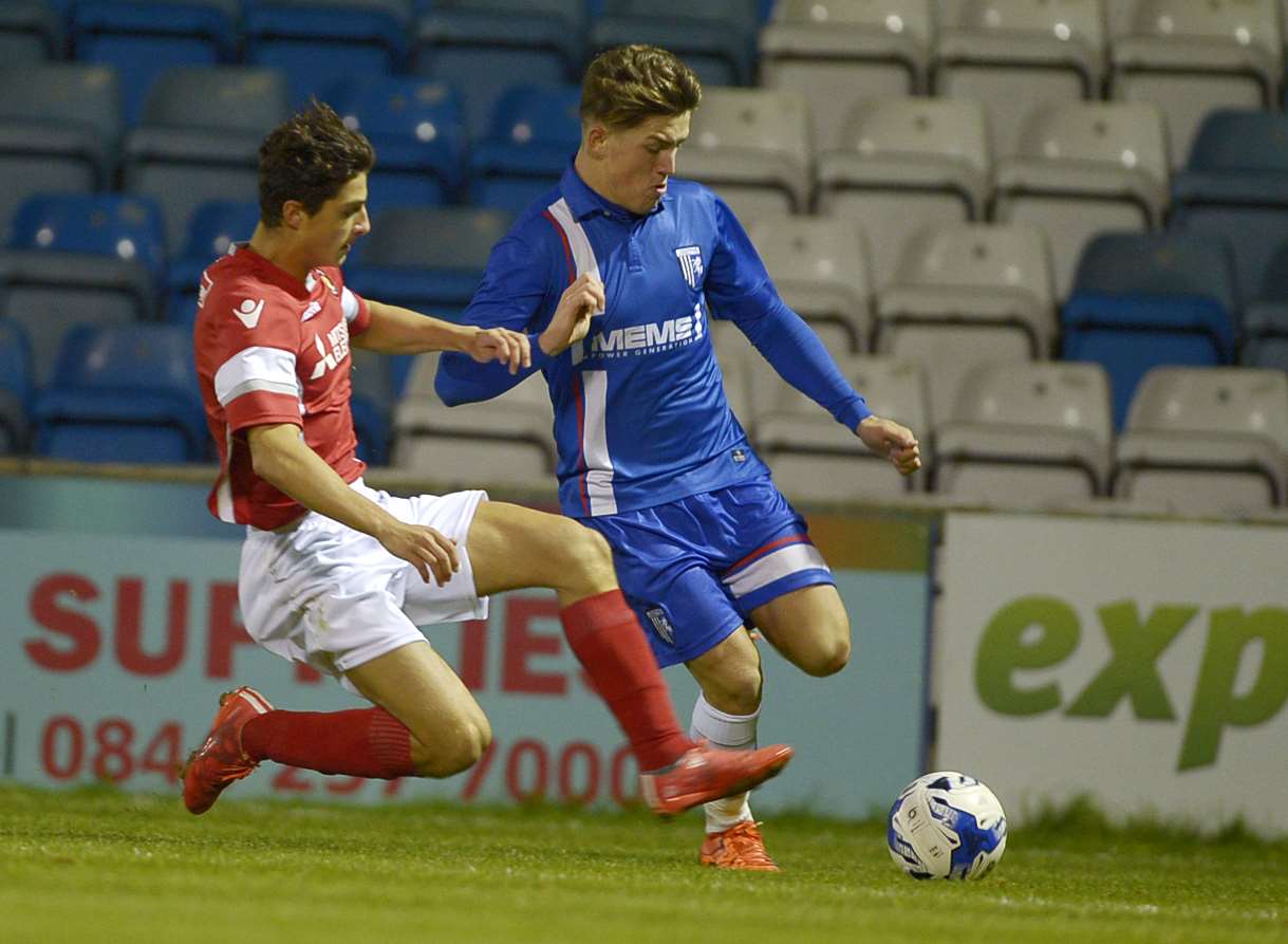 Darren Oldaker in action for Gillingham Picture: Barry Goodwin