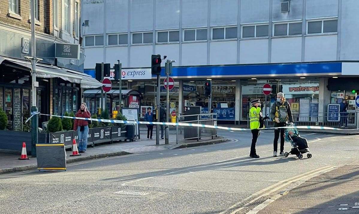 A police cordon has been put in place along Upper Grosvenor Road, Tunbridge Wells following reports of a stabbing