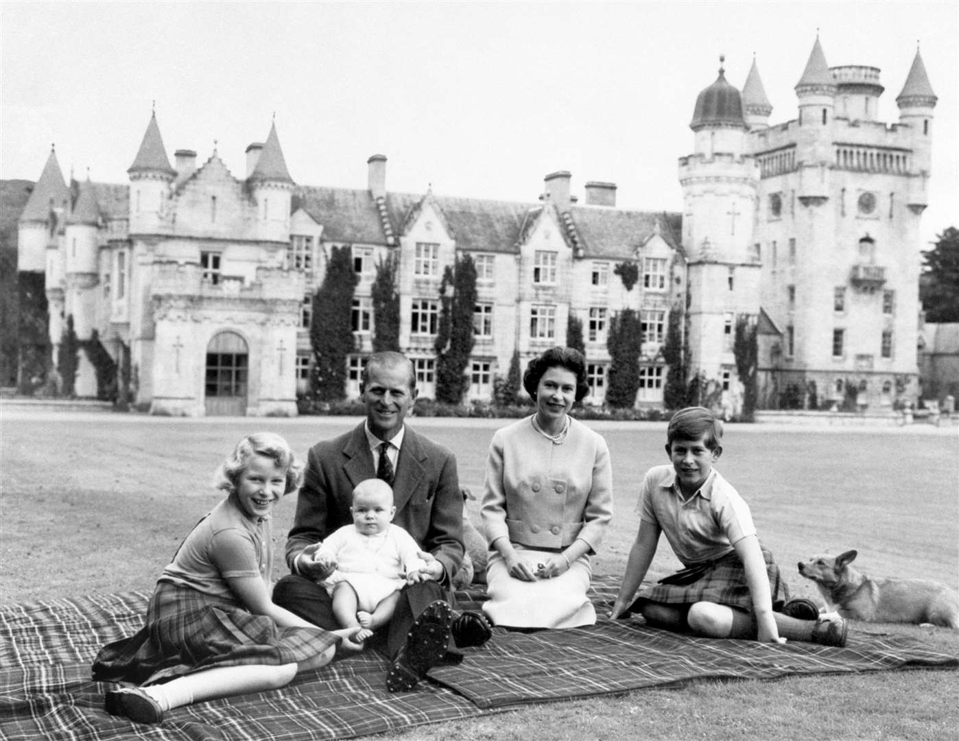 The Queen, Duke of Edinburgh and their children Anne, Charles and Andrew in 1960 (PA)