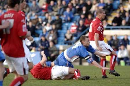 Michael Flynn scores despite being taken out while shooting. Picture: GRANT FALVEY