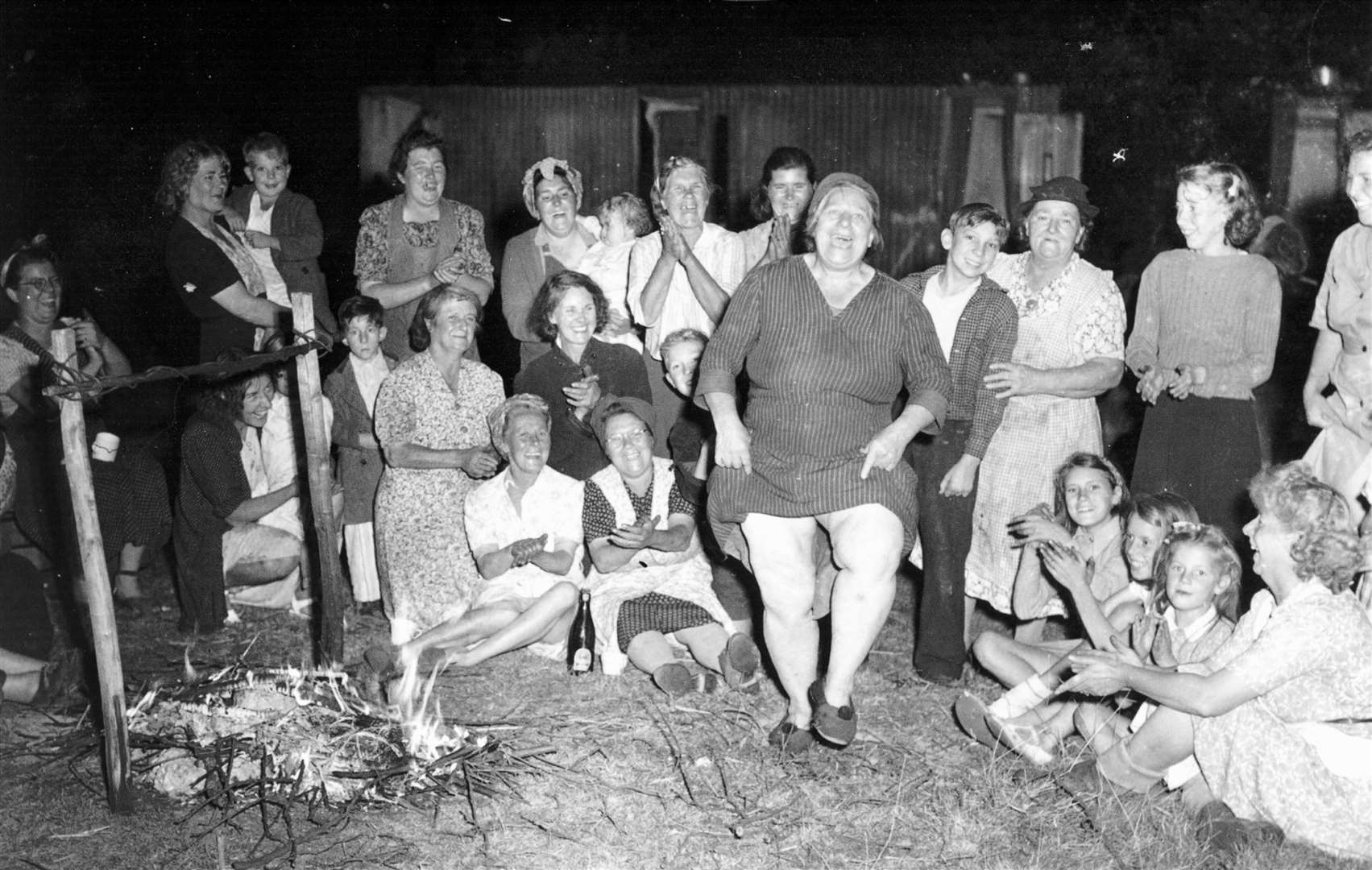 Hop picking camp at Biddenden in 1949. Picture: Countrywide Photographic