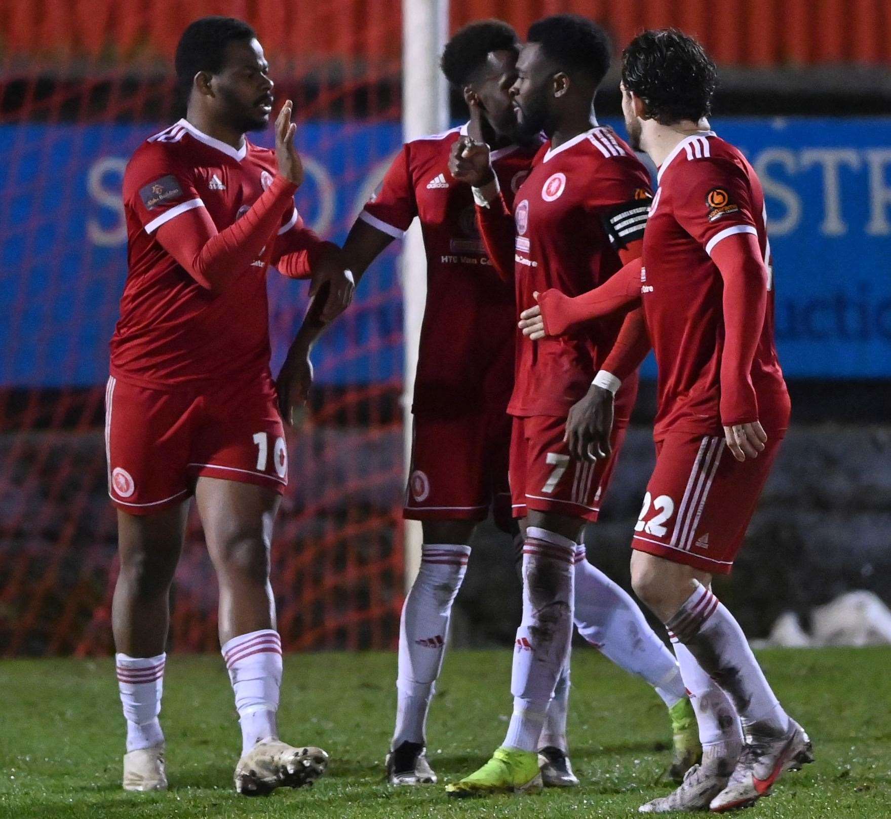 Welling celebrate Dipo Akinyemi's penalty. Picture: Keith Gillard