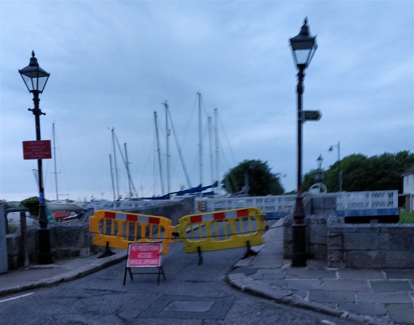 Sandwich Toll Bridge is closed to vehicles (12061050)