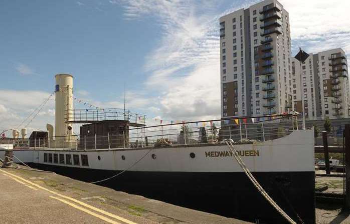 Medway Queen at Gillingham Pier