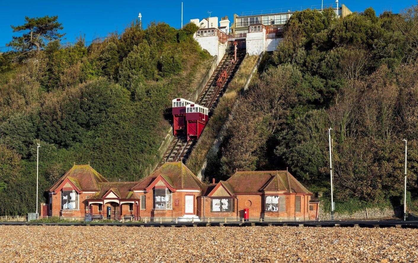 There are plans to open a cafe in the lower station of the Leas Lift