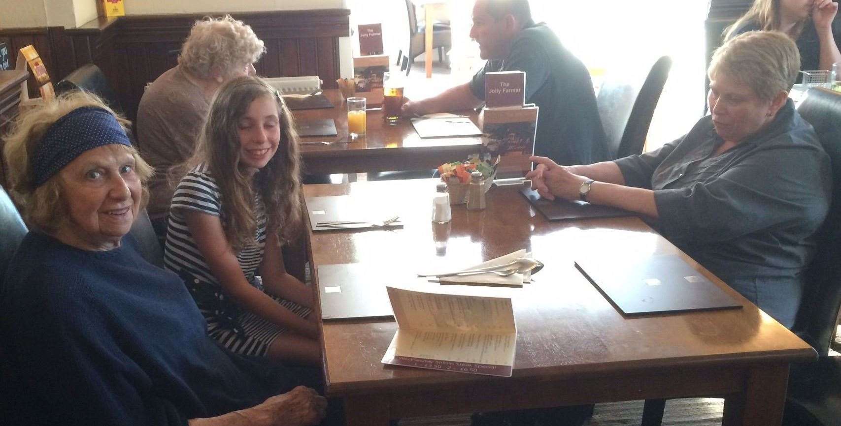 The cricket lover with her late mum, Joan, and granddaughter, Daisy, in around 2017