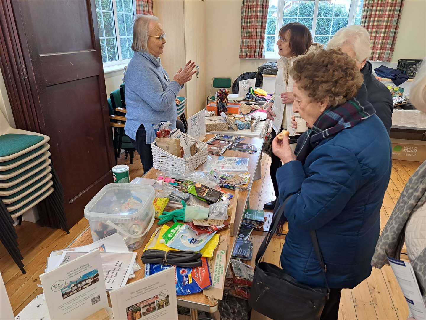 A scene from the recycling tables