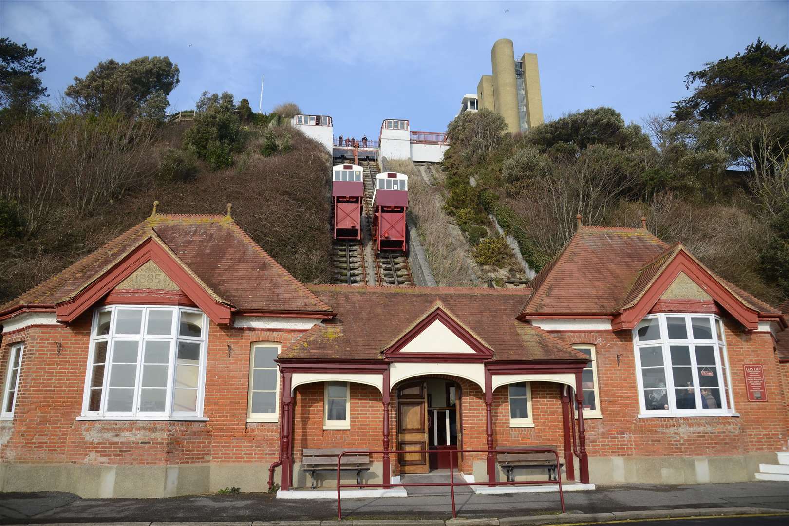 Leas Lift put in to 'half Track' to symbolise closure. Picture: Gary Browne FM4656884