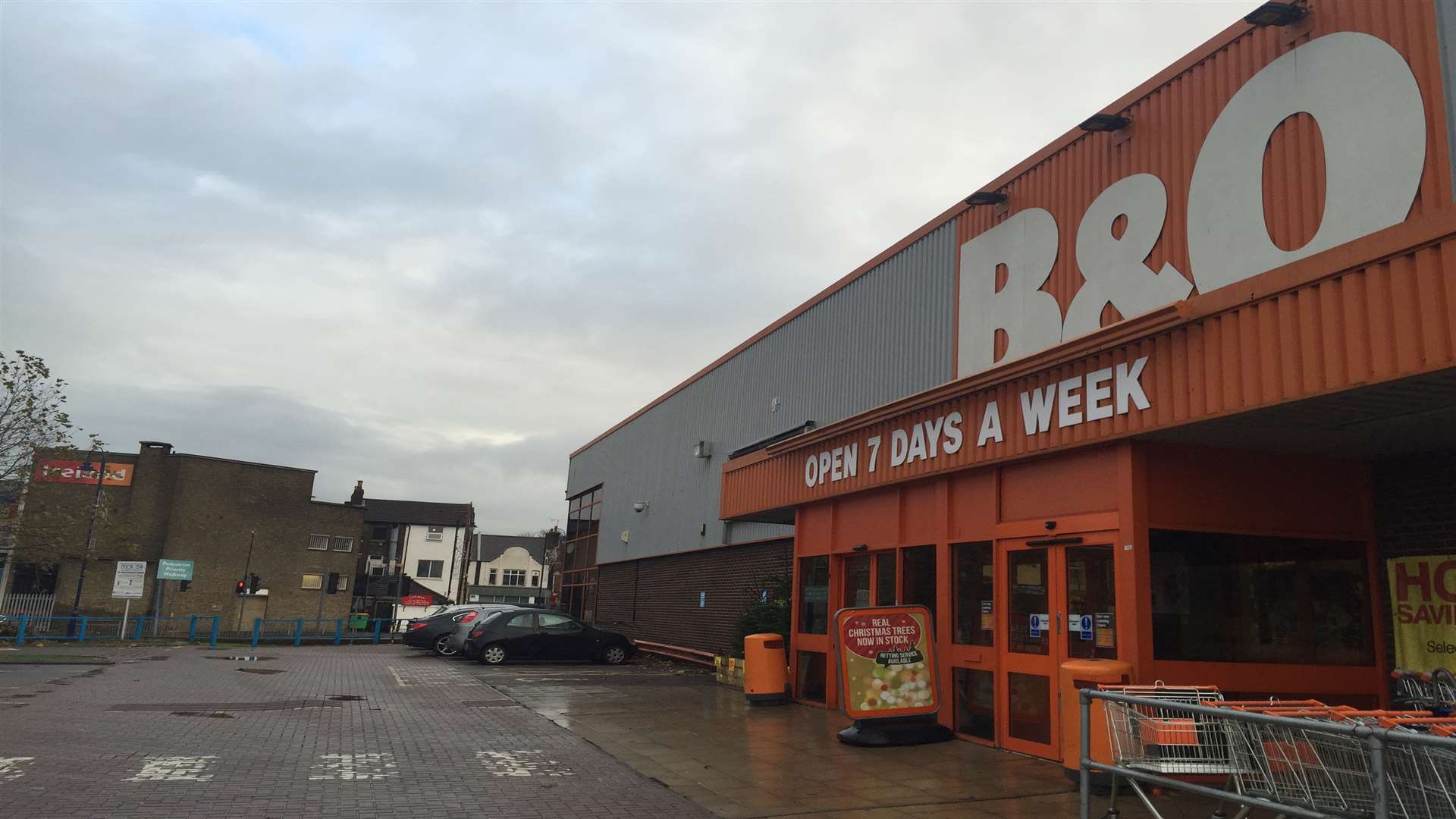 B&Q at Strood Retail Park