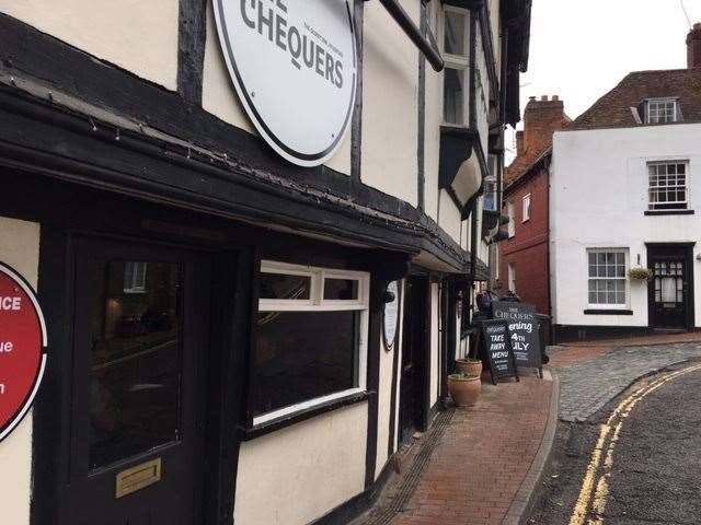 The Chequers Inn – 63 High Street, Aylesford ME20 7AY (38946745)