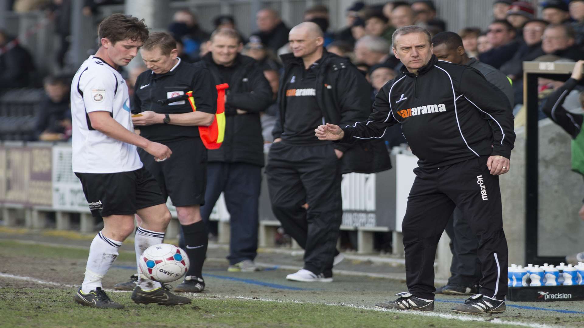 Dartford boss Tony Burman has a word in the ear of Lee Noble Picture: Andy Payton